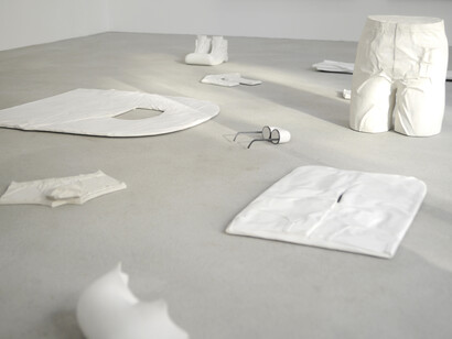 Andreas Zingerle, Energy Saving, Exhibition's view at Galerie Rolando Anselmi, photo Riccardo Malberti