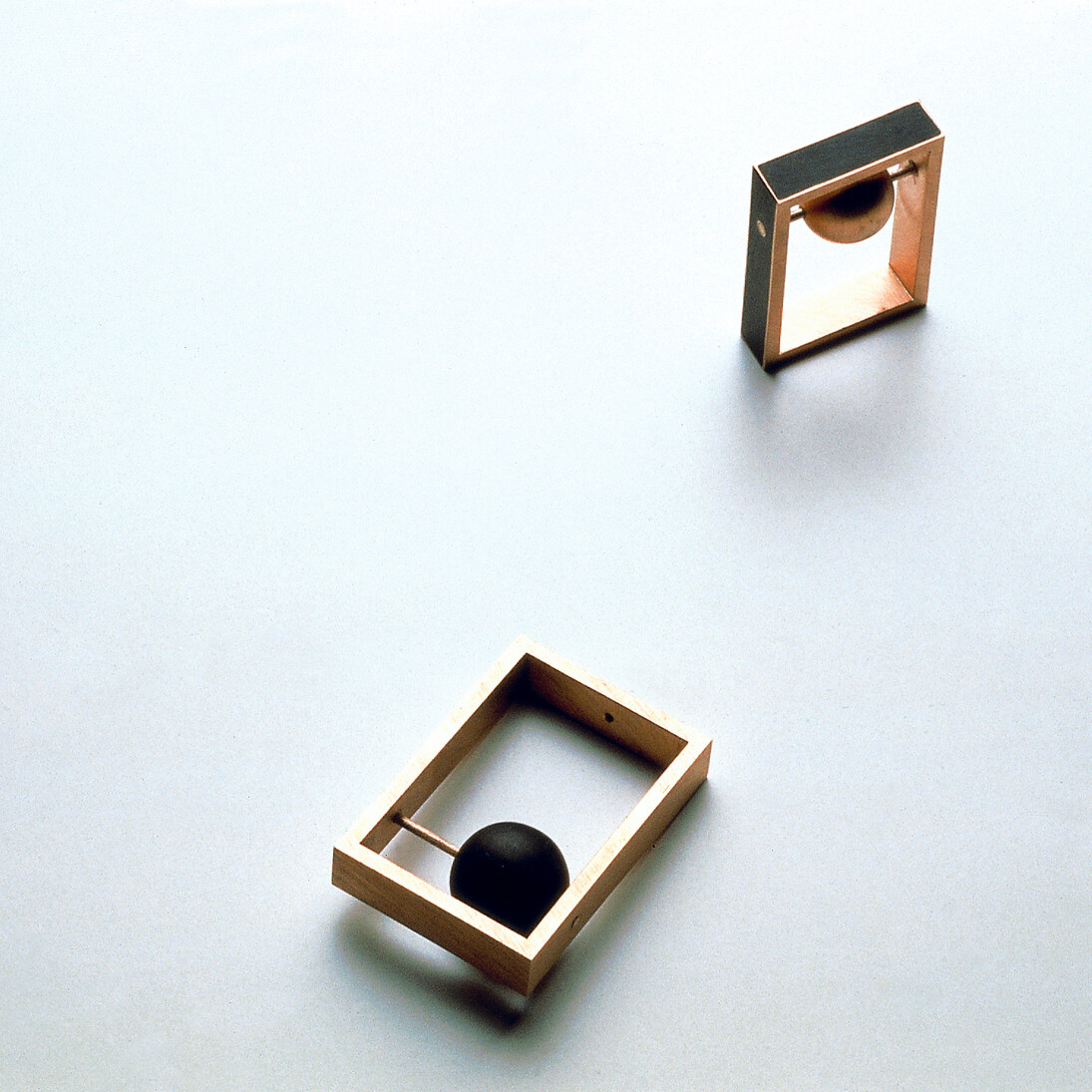 Giampaolo Babetto, Anello 1976, oro, ebano