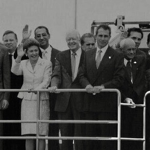 Cérémonie de transfert de la zone du canal aux écluses de Miraflores le 14 décembre 1999, lorsque le contrôle du canal a été rendu au Panama