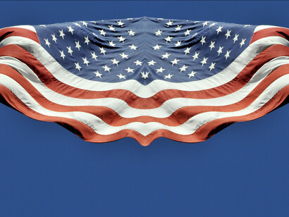 Stefano Cagol, There is no flag large enough (Stars & Stripes), 2002-2010. Video HD, 6 min. (loop). Light box su duratrans, 50 x 140 cm
International Studio & Curatorial Program (ISCP), New York. Courtesy l’artista
