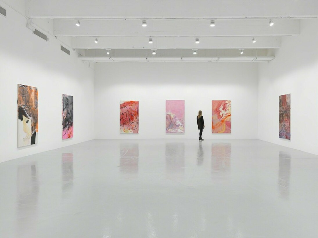 Rita Ackermann, Kline Rape, Exhibition view. Courtesy of Hauser & Wirth