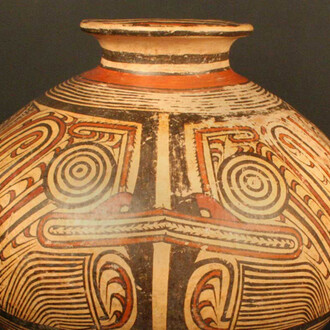 Cántaro polícromo

Materiales: Cerámica

Coclé tardío 800 -1300 dC

Medidas: 335 mm del alto