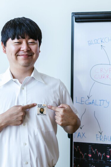 Analista financeiro explica sobre as crypto moedas