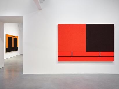 Peter Halley, Exhibition view. Courtesy of Modern Art