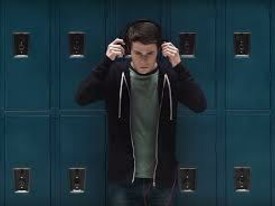 Dylan Christopher Minnette se mete en la piel de Clay Jensen