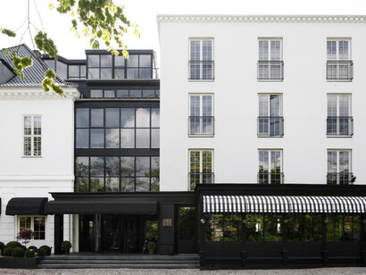 Located on Strandvejen, Hellerup’s main street, Park Lane Copenhagen is a boutique hotel just a 10-minute drive north of Copenhagen’s city center
