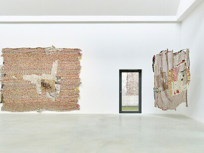 El Anatsui. Courtesy of Axel Vervoordt Gallery