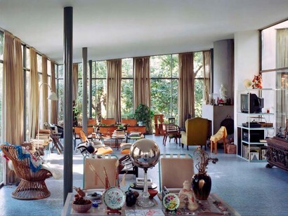View of the interior, Glass house (1949-1952), São Paulo, 2001. Courtesy of Power Station of Art