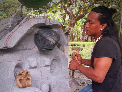 Saúl Morales; I be Táp. Proceso de elaboración de escultura, 2022
