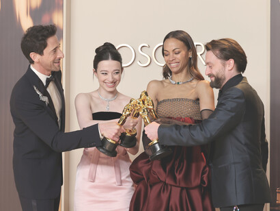 A wide smile for the cameras and the golden trophies in hand, but many are wondering what the Academy’s choices really say about today’s cinema