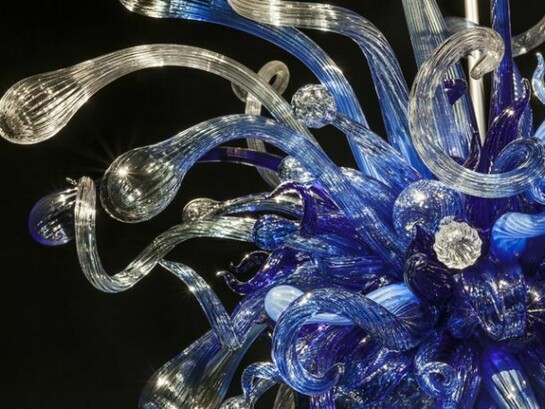 Dale Chihuly, Cerulean Cobalt Chandelier