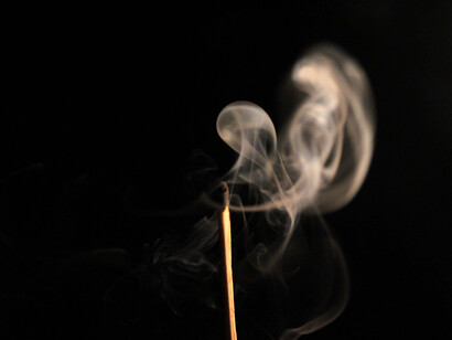 Aunque el término «burnout» no es nuevo, en los últimos tiempos el término se ha popularizado porque, parece ser, todos nos sentimos exhaustos, agotados y llevados al extremo en nuestros entornos laborales