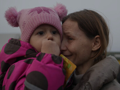Miles, millones de refugiados huyendo muertos de miedo, frío y angustia. Intentemos ponernos en el lugar de esa gente