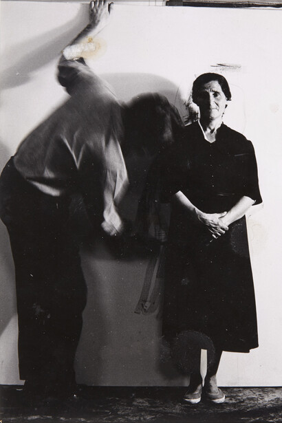 Juan Dolcet, Incorporation of living figures into the canvas (Encarnación Heredia, suffering woman), Private Gallery, Madrid, 1963