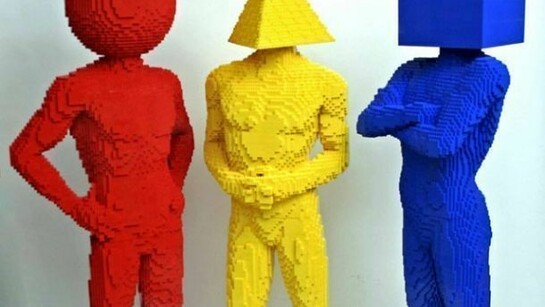 Nathan Sawaya. “Circle Triangle Square”