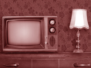 Davanti alla televisione, verso le 19, più o meno l’ora del grande maestro Manzi 