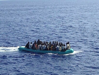 Decenas de miles de personas intentan cruzar cada año el Mediterráneo huyendo de la guerra, el hambre y la pobreza