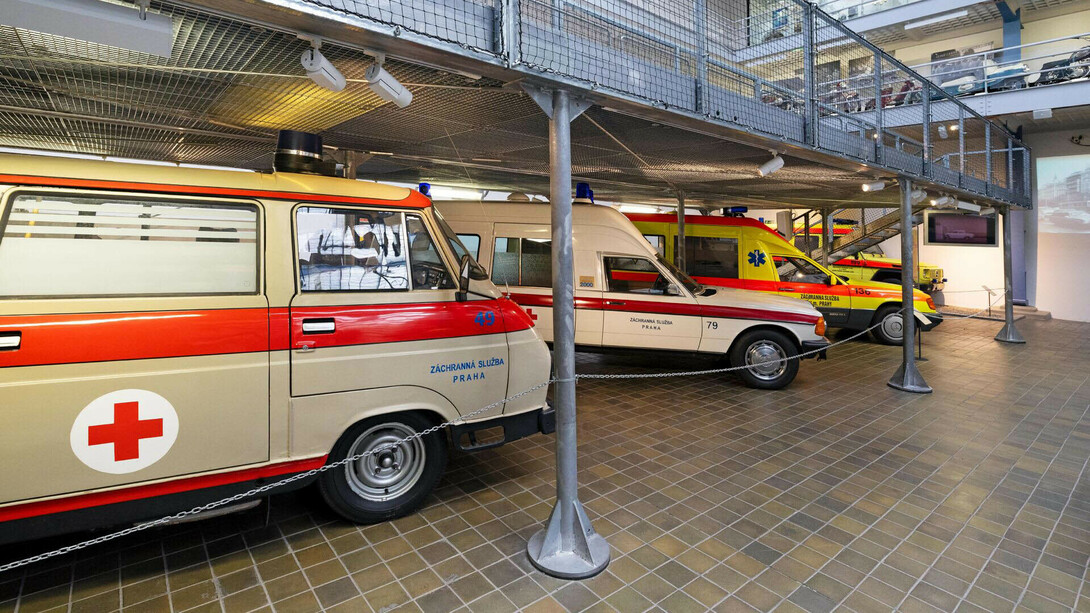 Sirens across Prague. Vehicles saving lives, exhibition view. Courtesy of Národní technické muzeum
