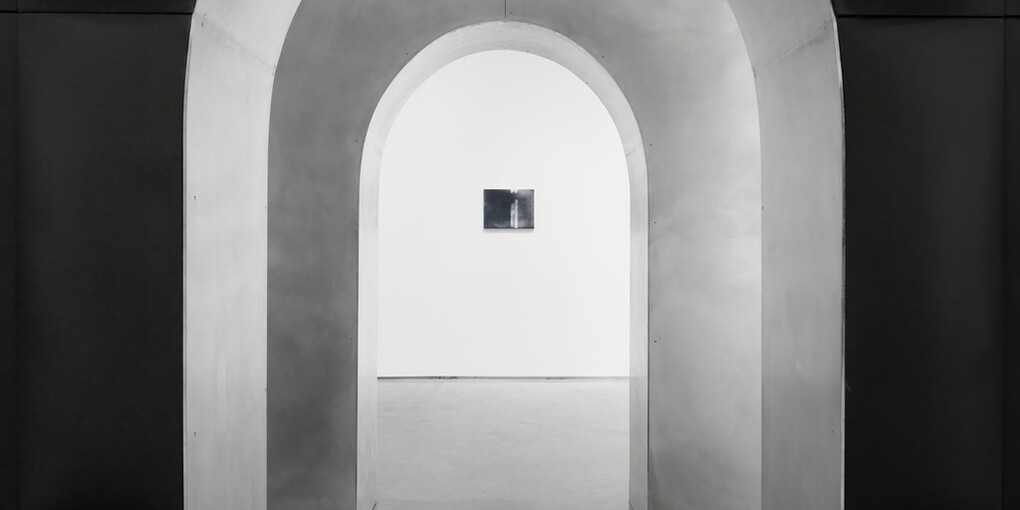 Dean Levin. Arches, Exhibition view. Courtesy of Marianne Boesky Gallery