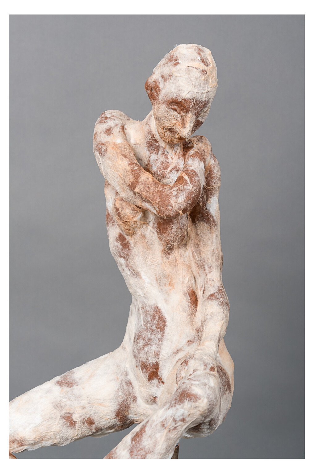 Kalliopi Lemos, Figurine no.2, 2015, Steel skeleton, air drying clay and Japanese paper on wooden base