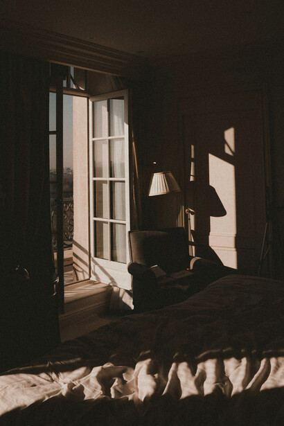 Aprender a ser nuestra propia crítica, sin necesidad de que otros juzguen, es un acto de valentía y libertad interior