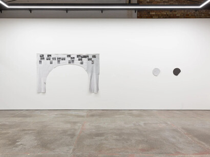 Arch, exhibition view. Courtesy of Sumer Gallery