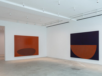 Suzan Frecon. Courtesy of David Zwirner