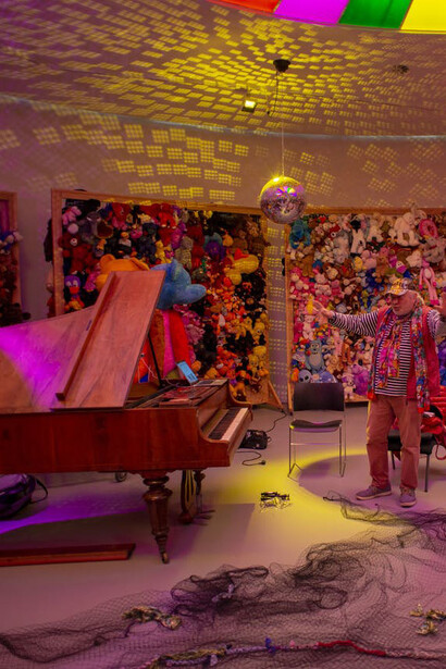 Charlemagne Palestine. Courtesy of M HKA