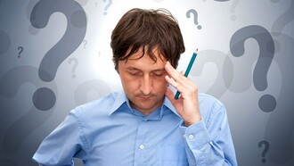 Un hombre lleno de preguntas e inquietudes