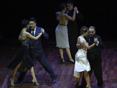 Rescatar, salvaguardar y difundir este auténtico patrimonio cultural que nos define, nos describe, nos justifica... Tango de pista, Buenos Aires, Argentina