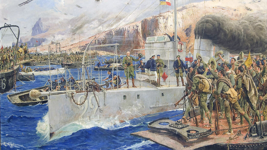 José Moreno Carbonero (1860–1942) "Desembarco de Alhucemas", pintura, 1929. El desembarco de la Armada española en la bahía de Alhucemas tuvo lugar el 8 de septiembre de 1925, bajo la dirección del general Miguel Primo de Rivera, y supuso el fin de la guerra de España contra Marruecos. Sobre cubierta del torpedero 22 aparecen los generales Miguel Primo de Rivera (1870-1930) y José Sanjurjo Sacanell (1872-1936), y al fondo aparece la montaña del Morro Nuevo, norte de Marruecos