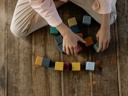 Costruzioni. La incapacità di comprendere le regole semplici che ‘organizzano’ ciò che appare complesso, chiamiamo questa confusione complessità