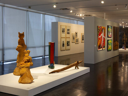 Gilberto Chateaubriand, uma coleção sensorial, vista da exposição. Cortesia do Museu de Arte Moderna do Rio de Janeiro