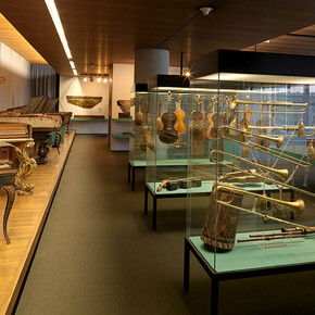 Musical instruments, exhibition view. Courtesy of Germanisches Nationalmuseum