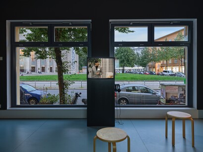 Andrea Fraser, exhibition view. Courtesy of Nagel Draxler Kabinett