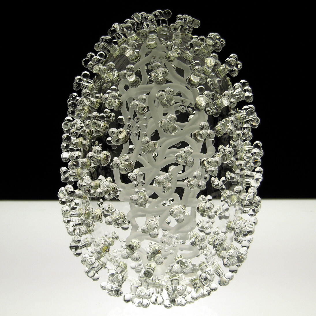 Luke Jerram, Swine Flu, Glass, 18 x 26 cm