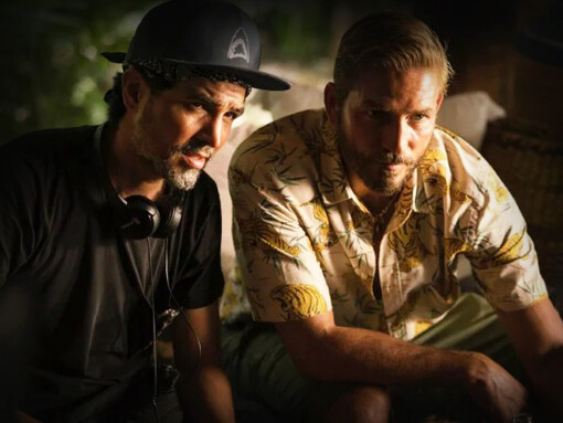 Alejandro Gómez Monteverde (director) y Jim Caviezel (actor) durante el rodaje de Sonido de libertad' (2023)