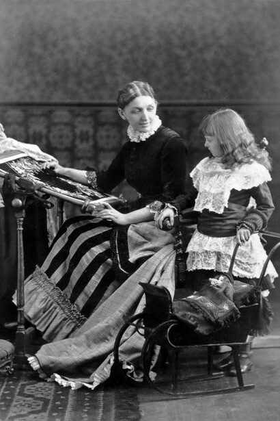 Notman & Sandham, Mme Harvey et son enfant, Montreal, QC, 1880, Musee McCord, II-55799.1