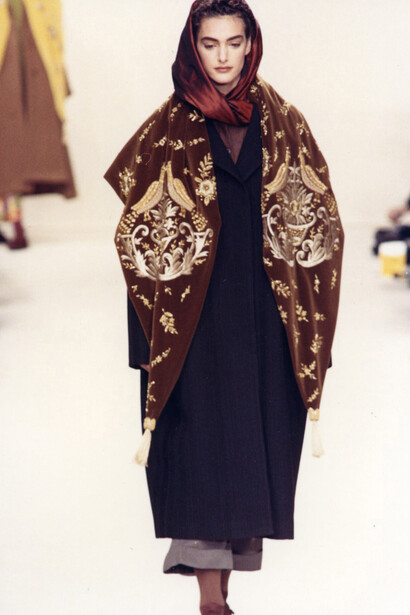 Romeo Gigli, stola, 1989-1990