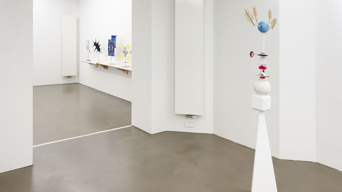 Björn Dahlem, Great cosmic wall (Große kosmische mauer), ausstellungsansicht. Mit freundlicher genehmigung der Galerie Guido W. Baudach