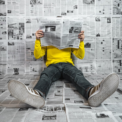 Newspaper reports: facts are what can be observed, truths can be assumed