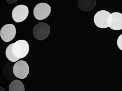 Carl Jung nos explica que nuestra Luz y nuestra sombra, cuando se trabajan estos principios, en nuestro interior, uno muere simbólicamente y renace con un auto concepto mejorado de nosotros mismos