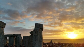 Stonehenge, Festa do Solstício