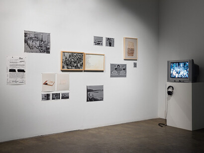 Various artists, To trace the line where your body cut the air, exhibition view. Courtesy of Smack Mellon