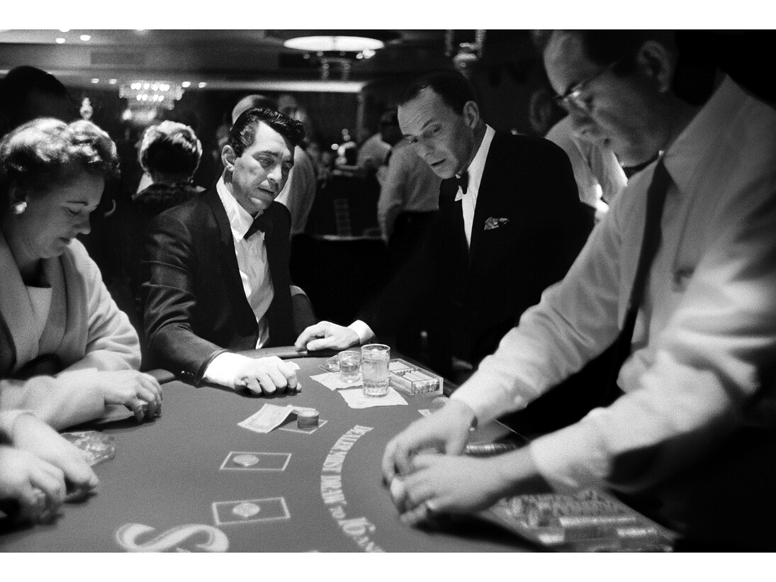 Bob Willoughby, Dean Martin playing blackjack with Frank Sinatra, Sands Hotel, Las Vegas, 1960, © Bob Willoughby/Huxley-Parlour Gallery