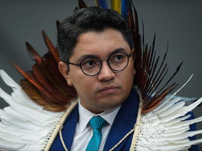 Luis Enrique Eloy Amado, do povo Terena, durante o Simpósio Internacional Povos Indígenas: Natureza e Justiça, no Auditório do Superior Tribunal de Justiça, ano 2023. Foto de Gustavo Lima/STJ 