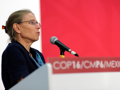 No plano internacional, e também por iniciativa da Vice-presidente da Colômbia, aprofundaram-se as relações com os países das Caraíbas e com alguns países africanos