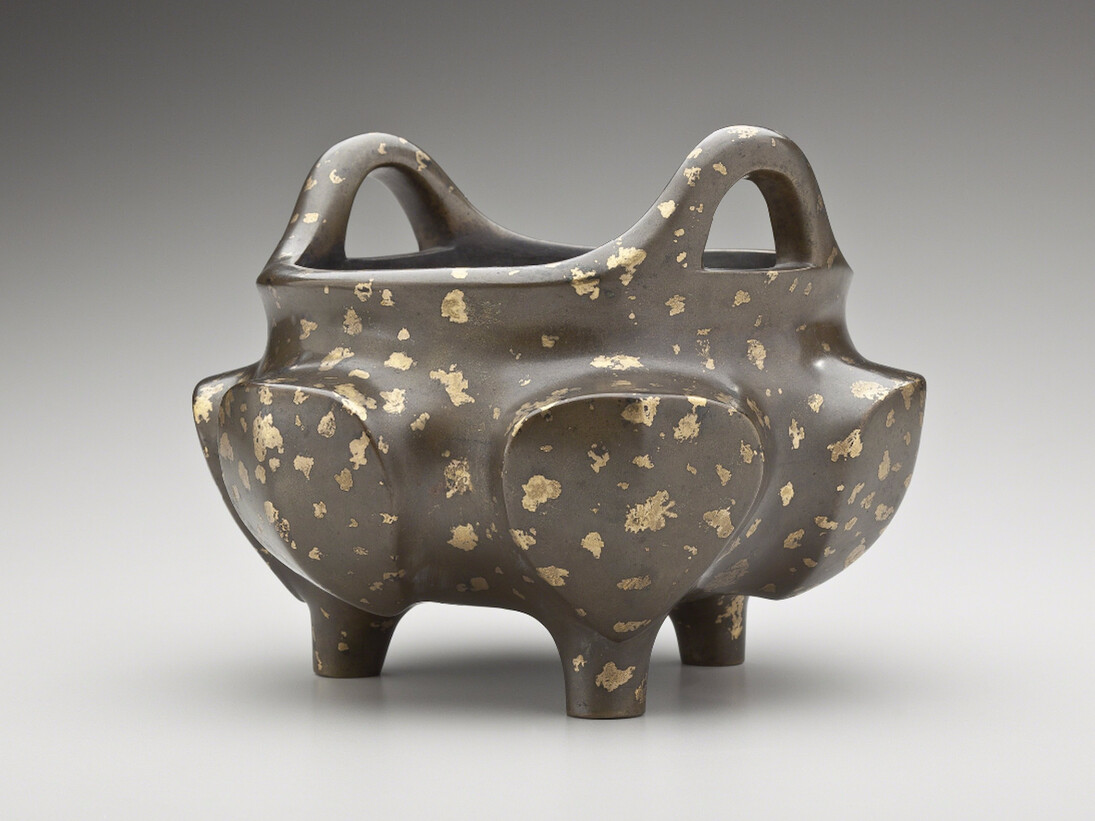 Archaistic Censer with Splash Gilt, China, 1127-1279. Courtesy of Newark Museum