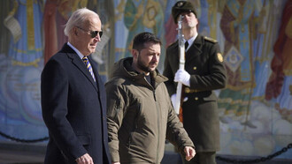 Joe Biden y Volodímir Zelenski en la visita del presidente estadounidense a Kiev, Ucrania