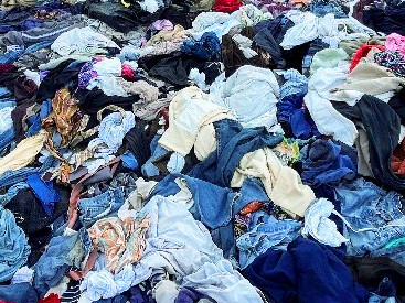 Every year, millions of tons of garments are thrown away, contributing to the environmental crisis and filling landfills with waste that will take centuries to decompose